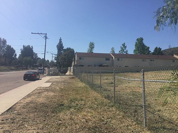 3rd image of 8504 Fanita Dr