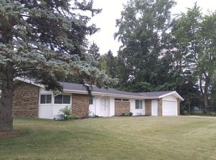 3570 Southfield Dr, Saginaw, MI 48601