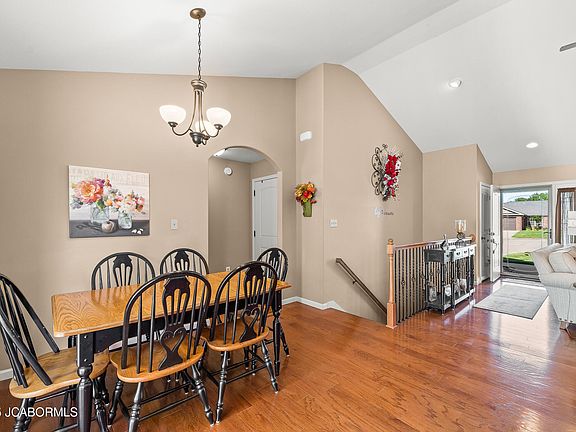 4th image of 1913 Wyatt Ct
