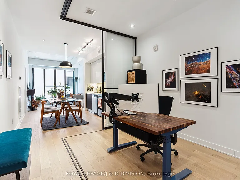 8 Dovercourt Rd #207 — Photo 15