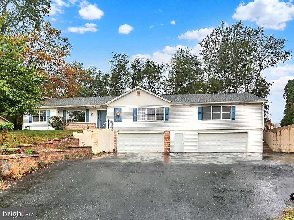 1st image of 317 Hillcrest Dr