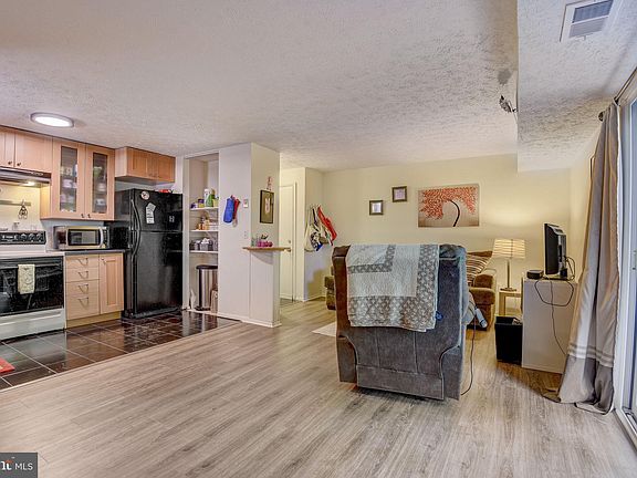 5th image of 12205 Peach Crest Dr #902-C