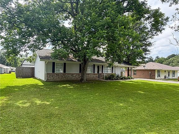 2nd image of 43057 Pecan Ridge Dr
