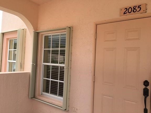 2085 Front Entry