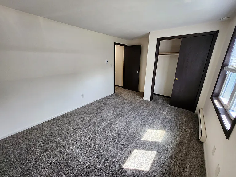 56 Frances St #4 — Photo 13