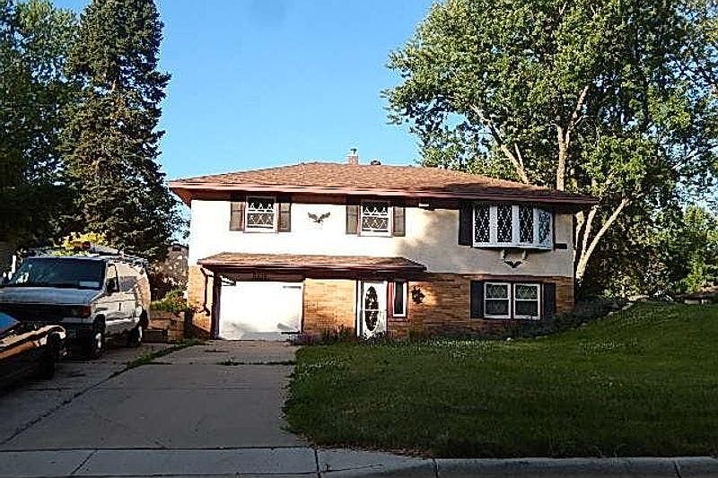1st image of 6675 3rd St N