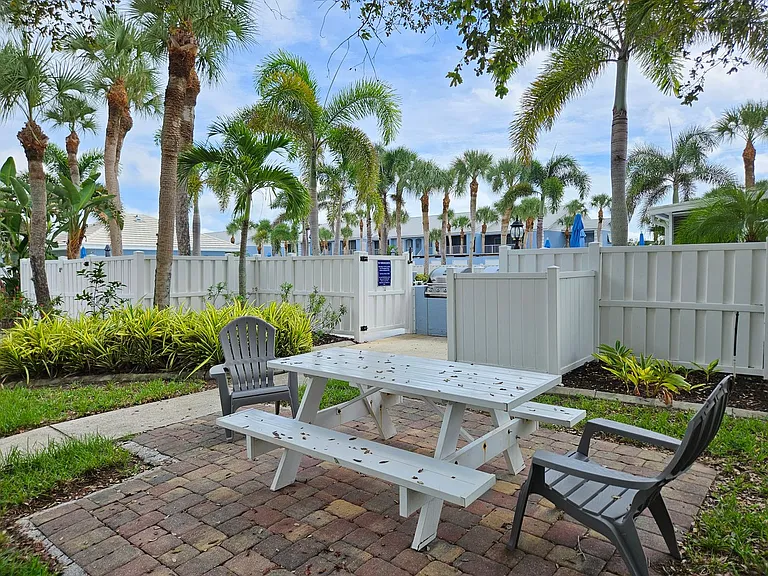 435 Cerromar Ln #329 — Photo 58