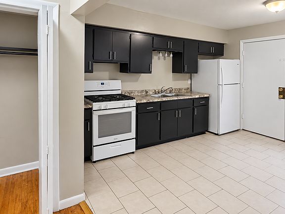 5th image of 4007 45th St #7655fc5f1