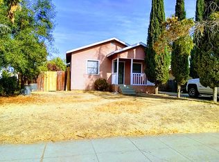 609 S B St, Madera, CA 93638