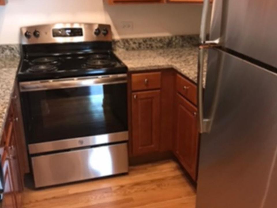 1st image of 2653 Forest Dr #106