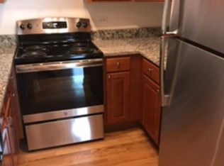 2653 Forest Dr #106, Woodridge, IL 60517