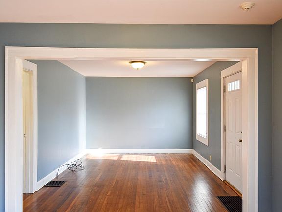 4th image of 1228 Orange St