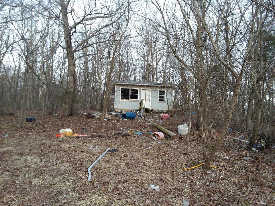 2nd image of 58 Copperhead Ln