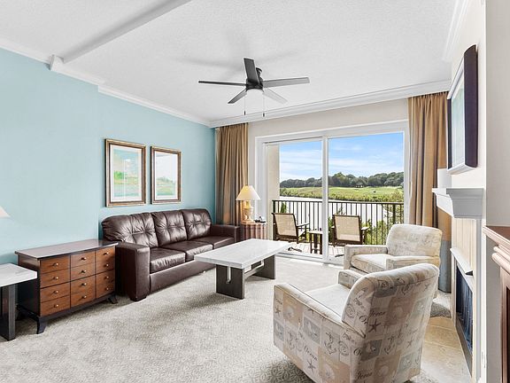 5th image of 8121 Amalfi Pl. #5-204