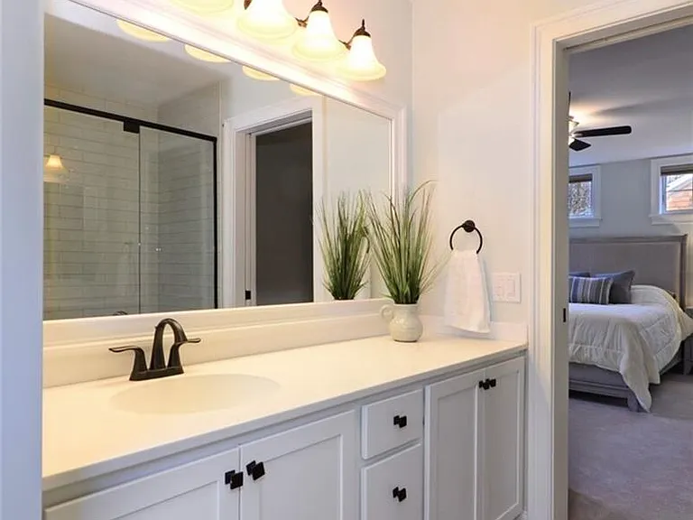 13 Arnold Ave #1 — Photo 31