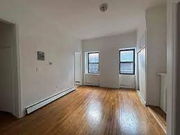 297 Broadway image 1 of 6