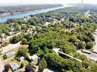 51 Commonwealth Ave, Sagamore, MA 02561