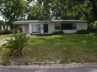 2645 Red Oak Dr, Jacksonville, FL 32211