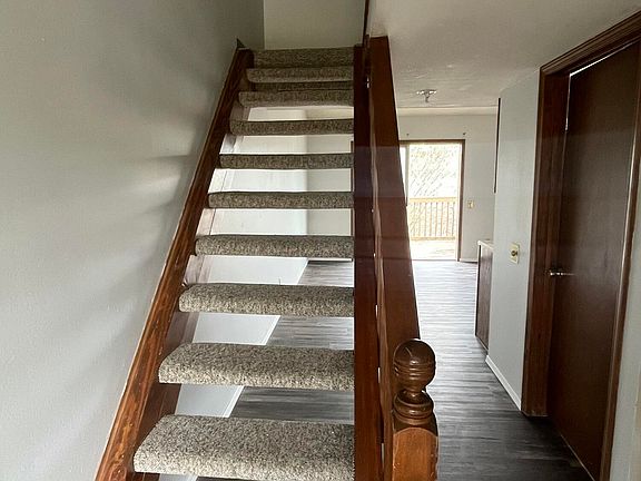 3rd image of 28 Fall Creek Drive #6