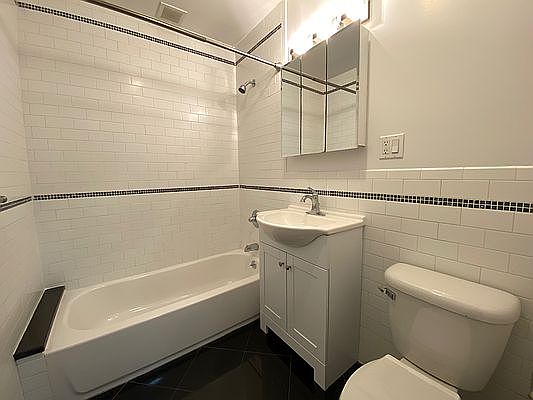 5th image of 250 W 105th St #7S