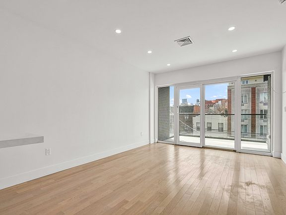 3rd image of 14-09 31st Ave #3AF