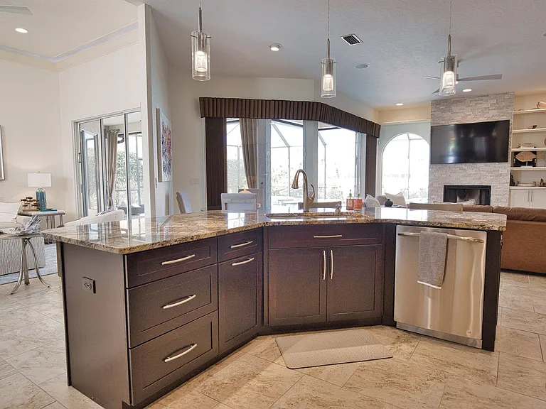 630 Khyber Ln — Photo 19