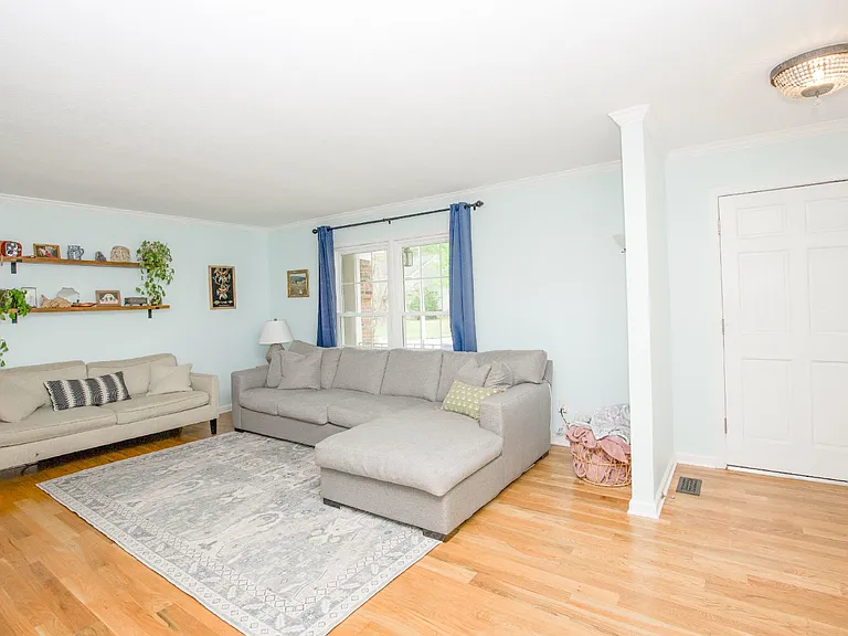 3421 Regiment Dr — Photo 5