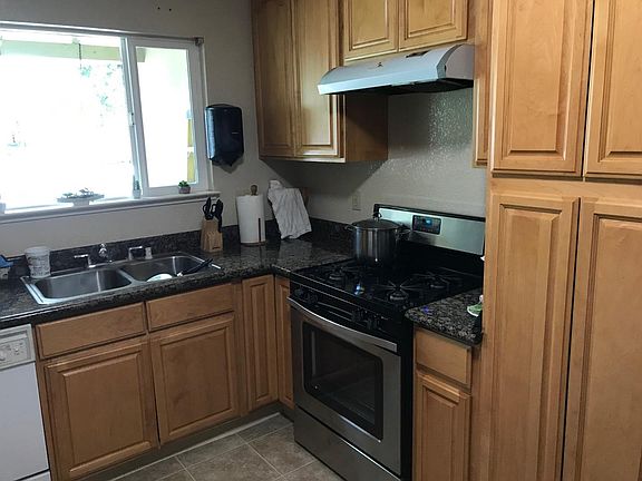 2nd image of 7241 Dowdy St