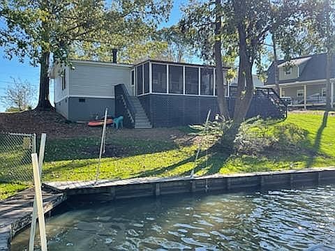 4th image of 58 Amber Hill Cir