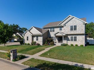 3421 77th Street Ct, Moline, IL 61265