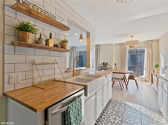 4th image of 1750 Camino Palmero St APT 543