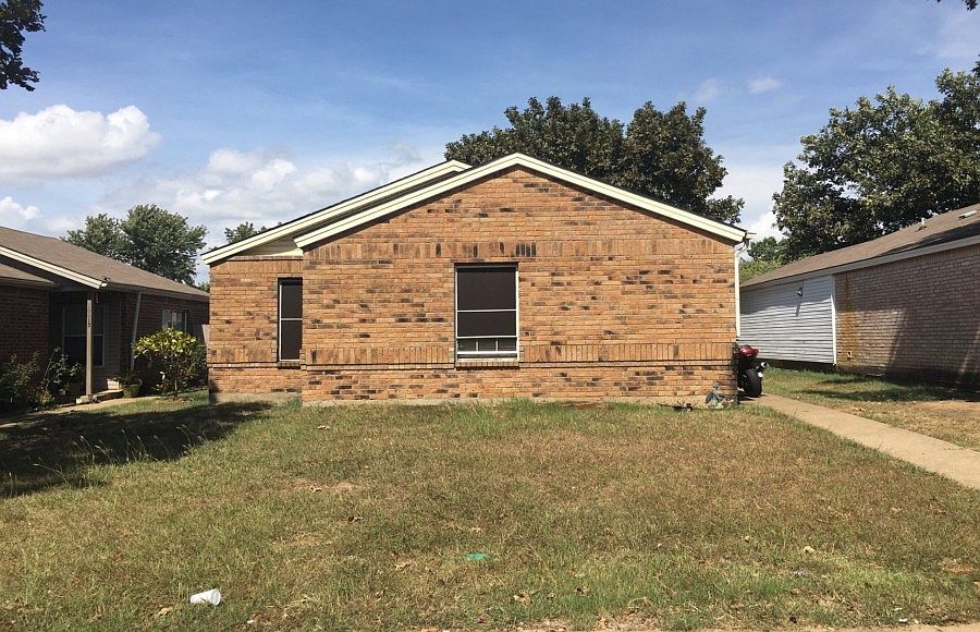 1st image of 10219 Carolina Oaks Dr