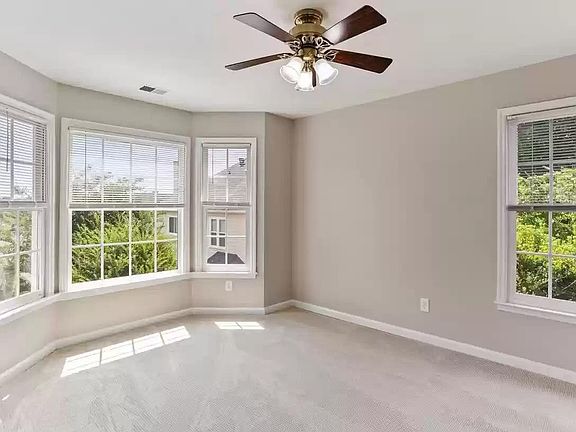 3rd image of 310 Alapaha Ct