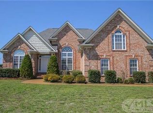 402 Lee Ct, Lebanon, TN 37087