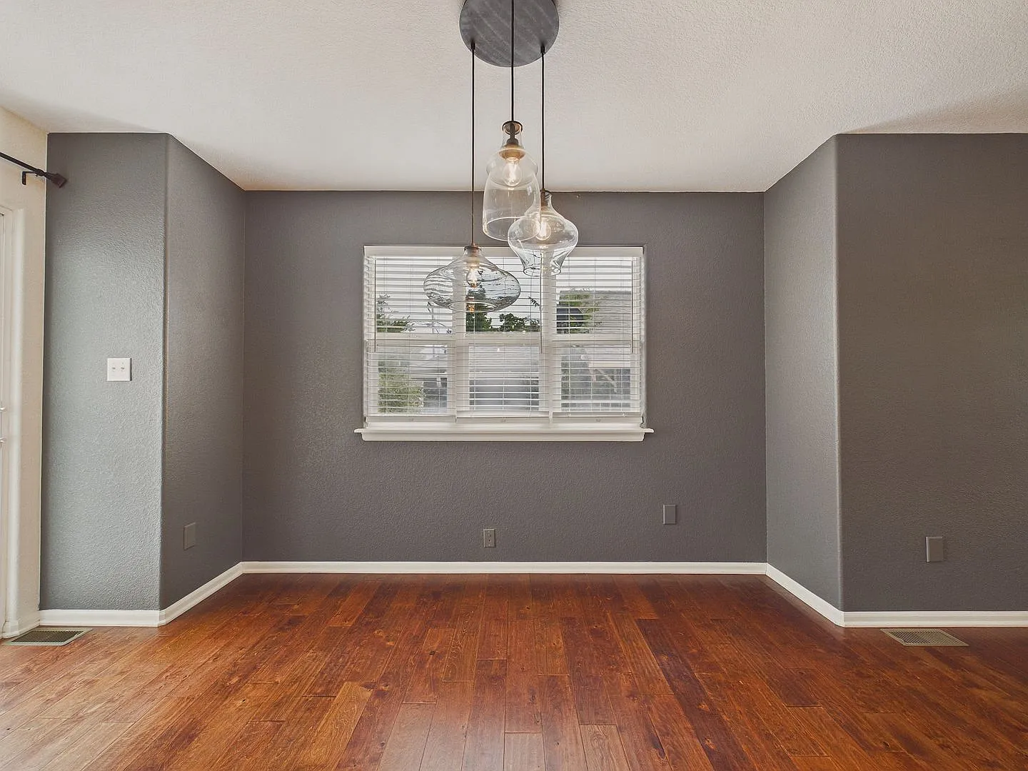 3110 S Cherokee St — Photo 4