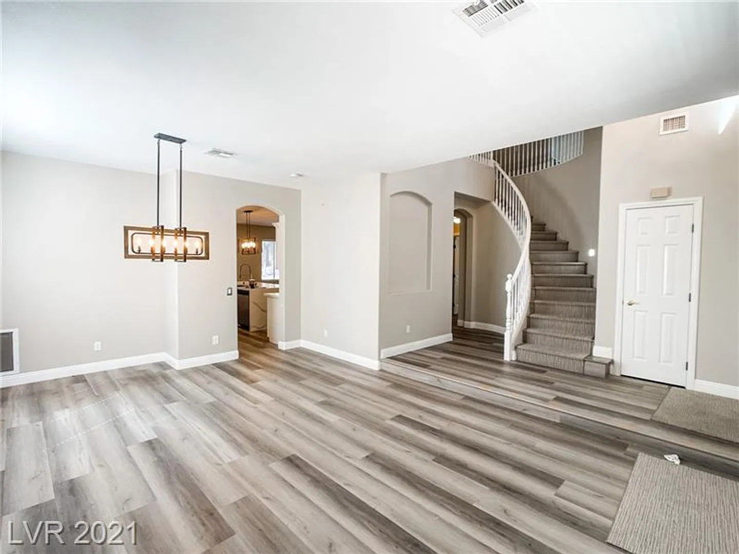 Coming Soon - Beautiful Summerlin Property — Photo 4