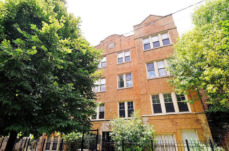 1st image of 2710 N Fairfield Ave APT 2S