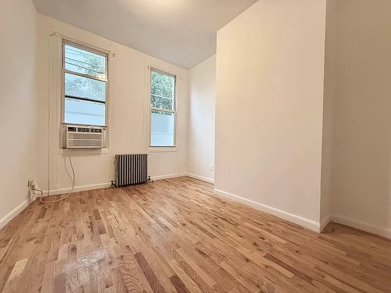 6407 Forest Ave #1L — Photo 4
