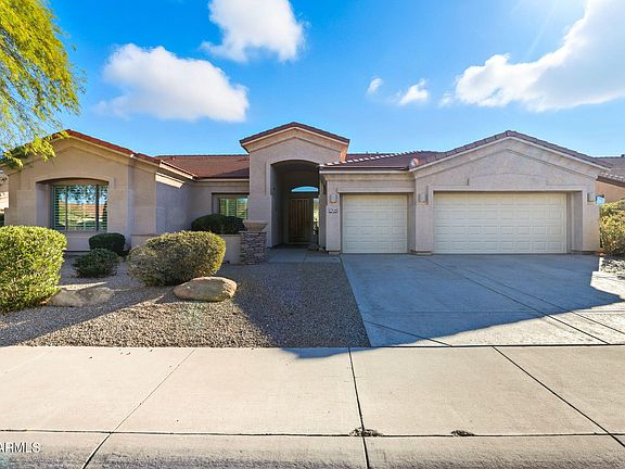 4th image of 17648 W WILLOW Drive