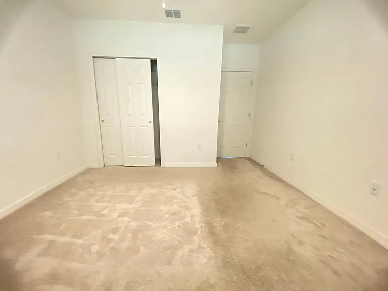 2751 Rialto Ct — Photo 37