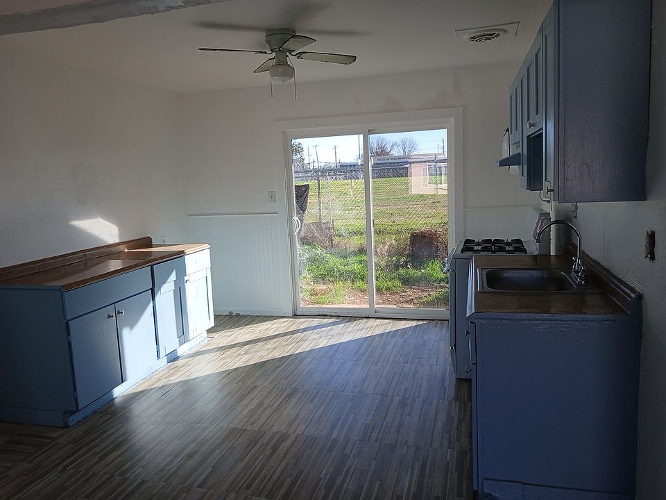 2nd image of 4107 Dayton St