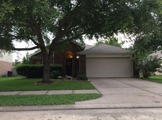 2206 Ames St, Pearland, TX 77584
