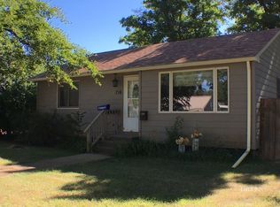 716 S Cottage Grv, Miles City, MT 59301