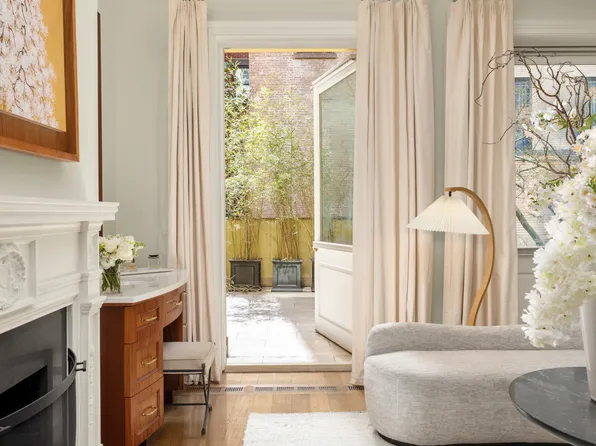 40 East 73rd Street image 14 of 24