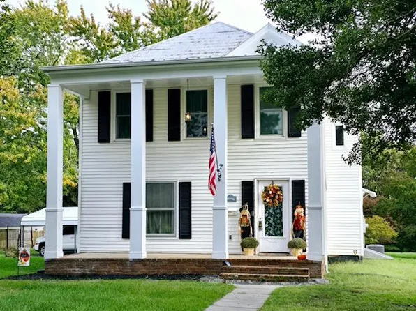115 S Summit Ave, Woodstock, VA 22664
