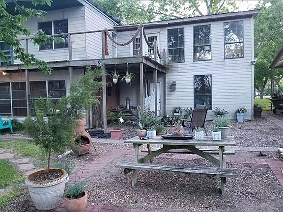 4th image of 101 S River Dr