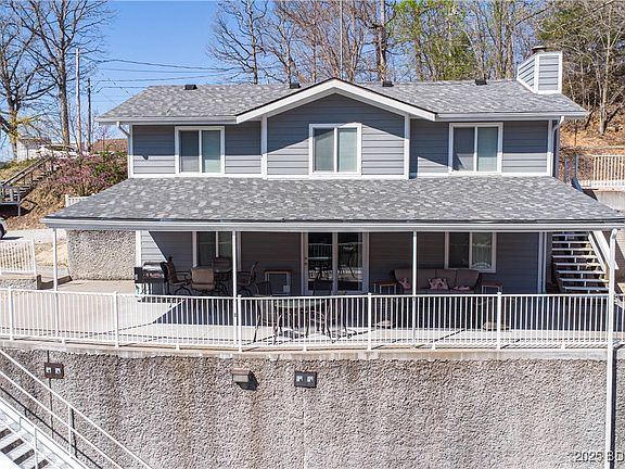 2nd image of 20 Stoney Shores Ct