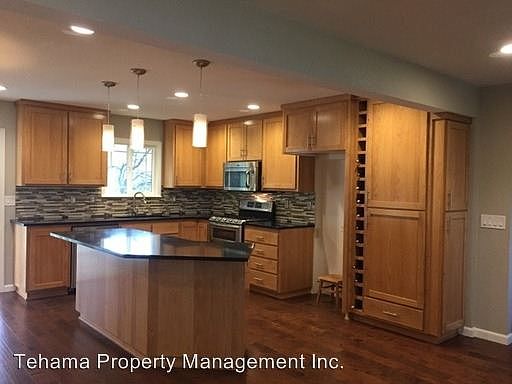 2nd image of 2065 Stonybrook Dr