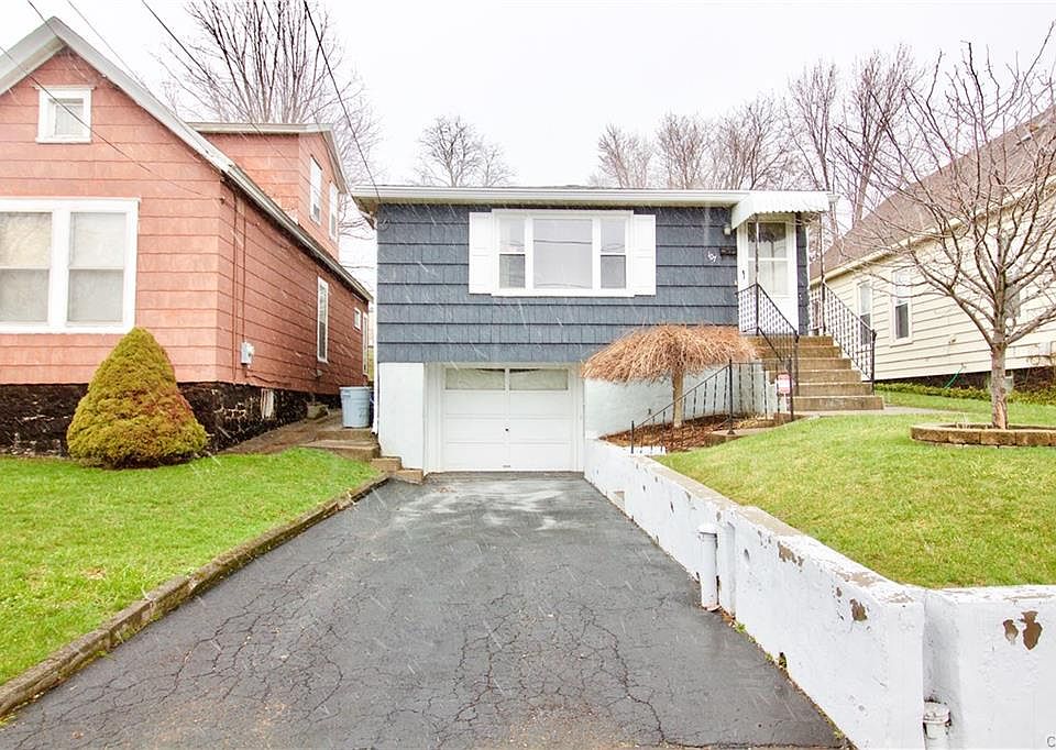 1st image of 107 Schuler St