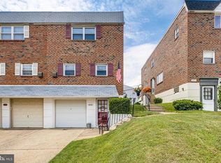 8510 Bridle Rd, Philadelphia, PA 19111